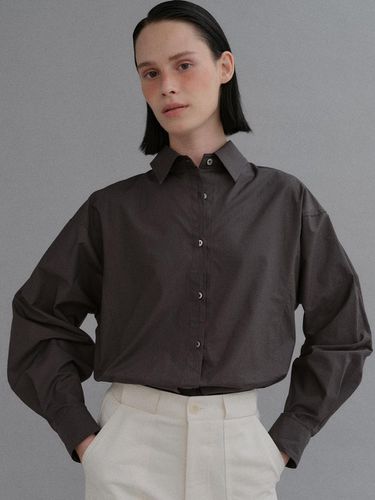 Embroidery cotton pintuck shirt_charcoal - BAIE OUD - Modalova