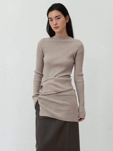 Shoulder Tube Knit [Light Brown] - RRACE - Modalova