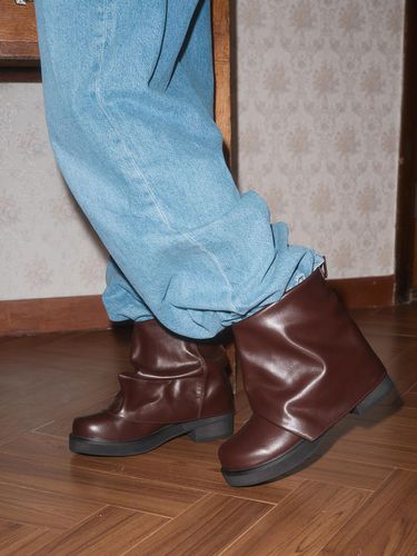 CASEY Folded Wide Middle Boots 4.5CM [Brown] - TTHONE - Modalova