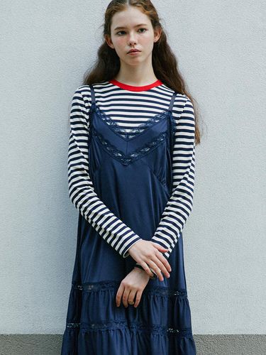 Chain Needlework Stripe Tee (Navy) - GREENBUTTER - Modalova