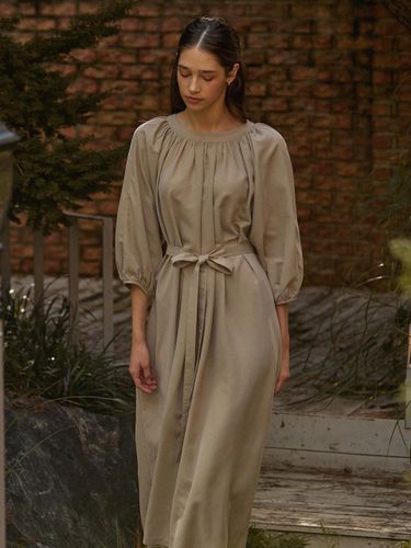 Soft shirring two ribbon long dress - ADAUL - Modalova