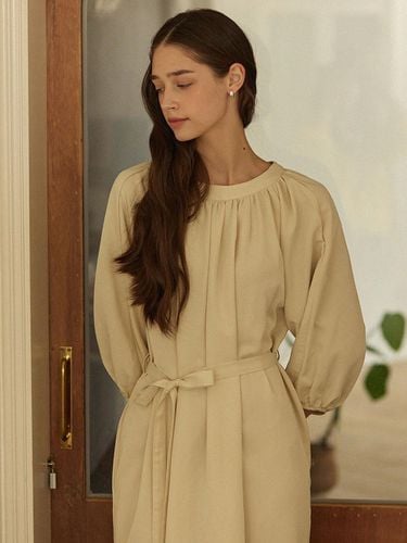 Soft shirring two ribbon long dress - ADAUL - Modalova