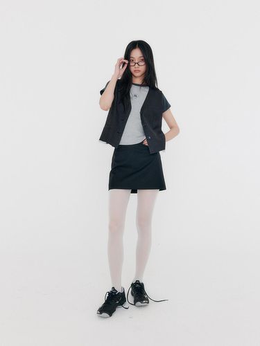 Classic Mini Skirt _ Black - zeezeezee - Modalova