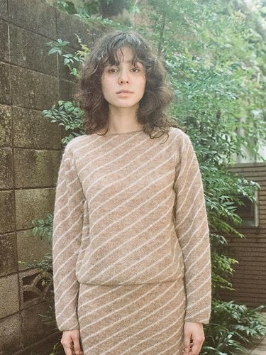 Coco Pullover Sweater_Beige - nuuanu - Modalova