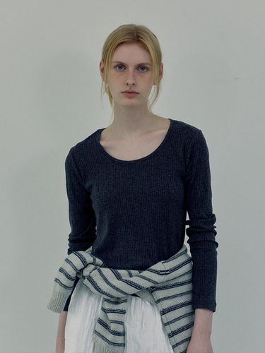 Subtle Stripe U-neck T-shirt () - LOVE US U - Modalova