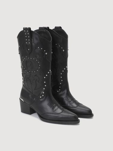 Atelier] Stud Ornament Western Boots LK1CW24800BK - LUCKY CHOUETTE - Modalova