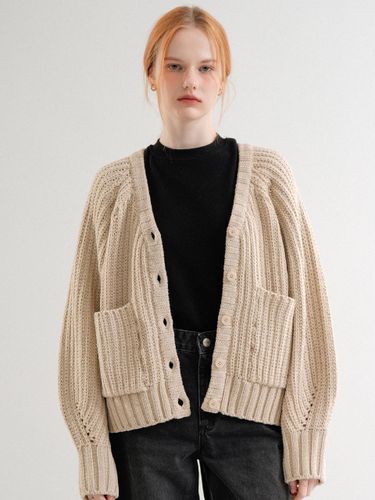 Poket Cable Knit Cardigan (Beige) - VLETI - Modalova