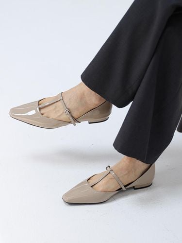 T strap maryjane flat shoes_24504_beige - MOL:pin - Modalova