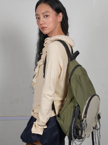 Nest Backpack (Green) - muwm - Modalova