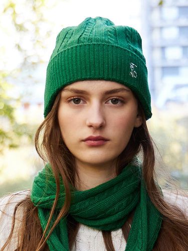 UNI) Monceau Cable Knit Beanie - Studio & Parc - Modalova