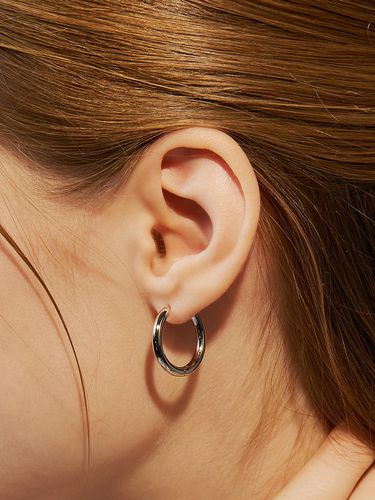 Minimal one - touch earring - Hei - Modalova