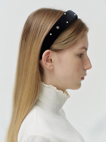 Pearl hairband (velvet) - black (M) - DEPOUND - Modalova