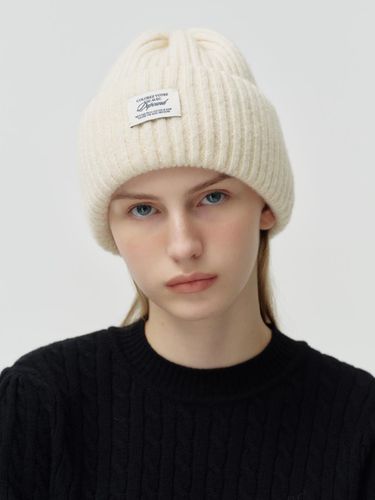 Classic logo beanie - beige - DEPOUND - Modalova