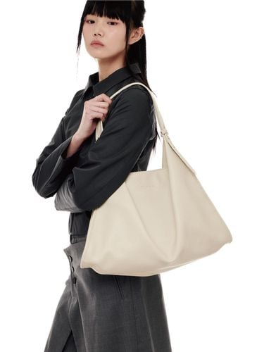 Loose Big Shoulder Bag [beige] - ECTAR - Modalova