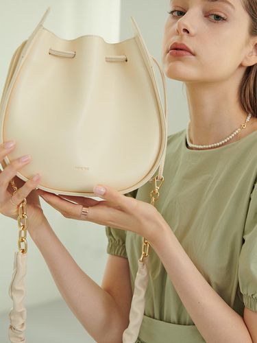 Tina Shoulder Bag (beige) - MINE`VIE - Modalova