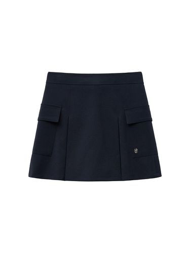 Women Cargo Pleated Skirt - MARITHE MOUVEMENT - Modalova