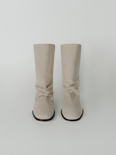 Wrinkle middle boots (sand beige) - MOIA - Modalova