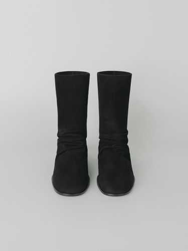 Wrinkle middle boots (black) - MOIA - Modalova