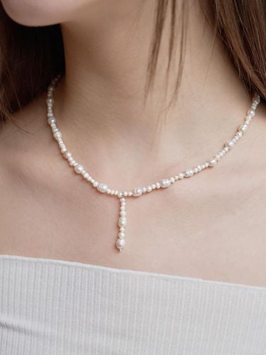 Glam Pearl Line Mixed Necklace - OVT-U - Modalova