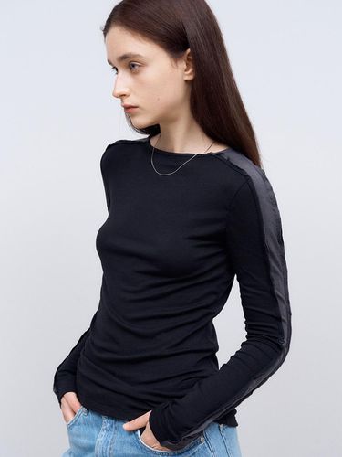 Sidecut Long Sleeve T - shirt in - doffsept - Modalova