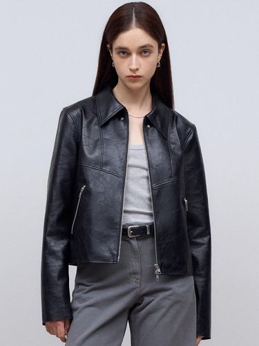 Vegan Leather Stud Single Jacket in - doffsept - Modalova