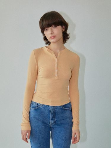 Basic Henly Neck Top Apricot WBDFTP004OR - WOVEMENT - Modalova