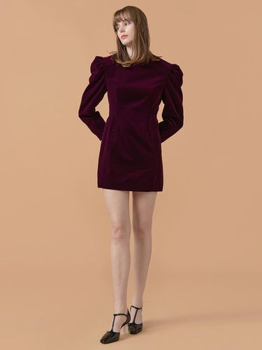 Signature Fitted Waist Velvet Dress Burgundy WBBFO - WOVEMENT - Modalova