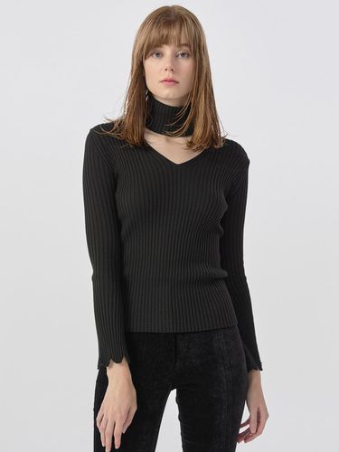 Bell Sleeves V - Neck Pollar Knit Top Black WBBFNT - WOVEMENT - Modalova