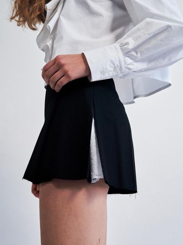 Side Lace Detail Short Pants Black WBCSPA005BK - WOVEMENT - Modalova