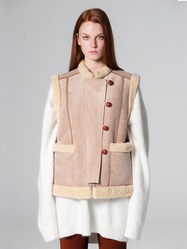 Fluffy suede mustang vest BEIGE WBCFVT001BE - WOVEMENT - Modalova