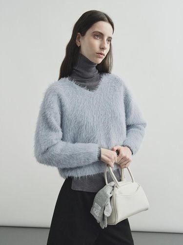 Color] Furry soft wool V-neck Knitwear - MONGDOL - Modalova