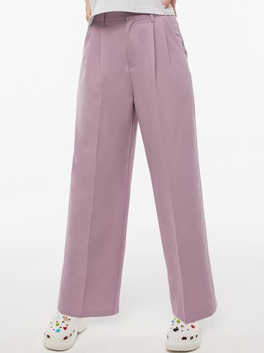 TWO TUCK WIDE PANTS (LAVENDER) - MATCHGLOBE - Modalova