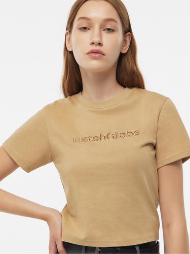 BASIC EMBROIDERY CROPPED T-SHIRT () - MATCHGLOBE - Modalova