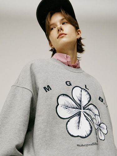 TWO TONE CLOVER SWEATSHIRT () - MATCHGLOBE - Modalova