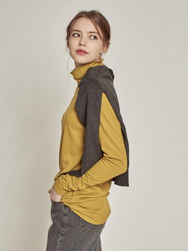 BASIC TURTLENECK T-SHIRT - LONDON CLOU:D - Modalova