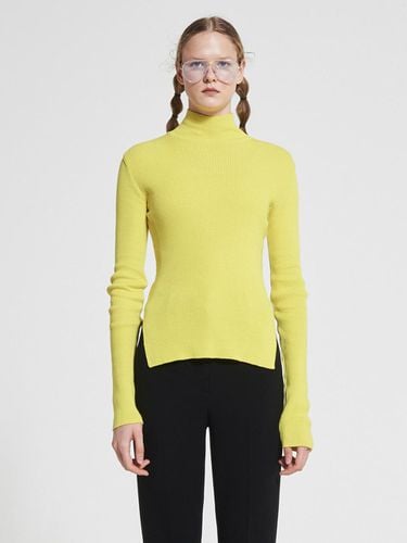 Fitted Slit Wool Knit Top Lime WBAFNT002YG - WOVEMENT - Modalova