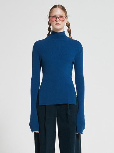 Fitted Slit Wool Knit Top Blue WBAFNT002BL - WOVEMENT - Modalova