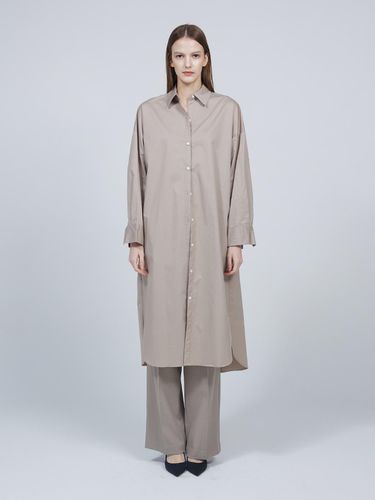 ESSENTIAL] Logo embroidered long shirt dress - MMAM - Modalova