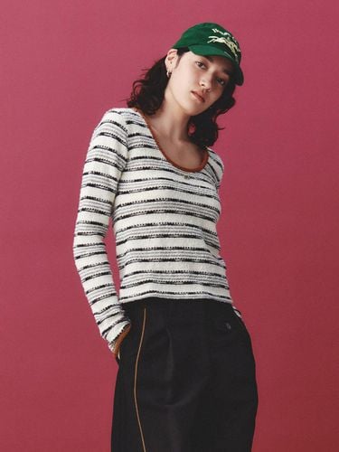 Striped U - Neck Knit White Stripe - Kijun - Modalova