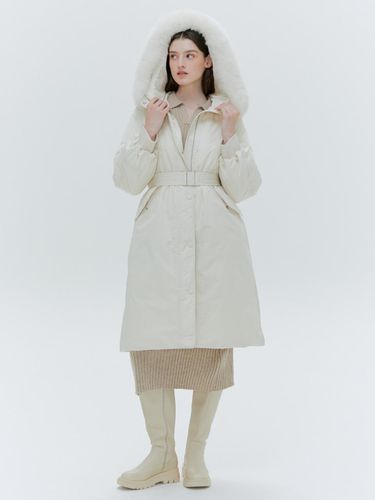 BELTED FUR DOWN LONG PARKA [WHITE] [BLACK] - HACIE - Modalova