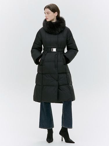 SQUARE QUILTING FUR LONG COAT [BEIGE] [BLACK] - HACIE - Modalova