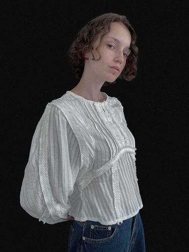 SALT Label] VANESSA RUFFLE BLOUSE - Studio Salt - Modalova