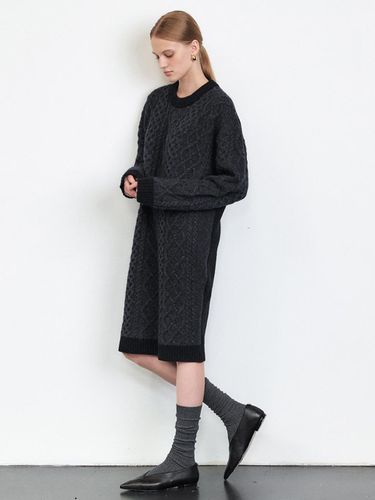 MERINO WOOL BLENDED HAIRY KNIT DRESS [WHITE] [BLAC - HACIE - Modalova