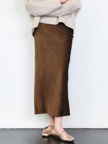 VINTAGE SILK LIKE CODUROY LONG SKIRT [BROWN] [BLAC - HACIE - Modalova