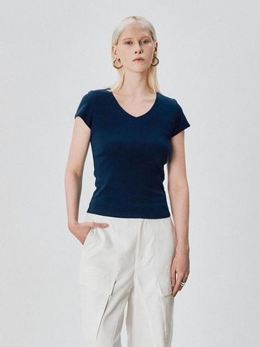 Cotton V-neck Slim T-shirt [Navy] - NOT ONLY FOR TODAY - Modalova