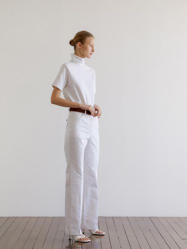 Rachel Turtleneck Top (White) - nyhavn - Modalova