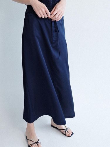 Evening Satin Skirts (Navy) - nyhavn - Modalova