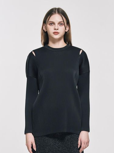 Shoulder Slit Pleated T-Shirt_AI02WNPTS01 - yoyoyoy - Modalova