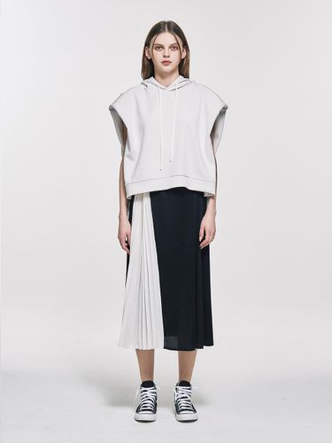 Contrast Accentuated Pleats Skirt_AI02WNPSK03 - yoyoyoy - Modalova