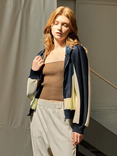 Color Blocking Hooded Pleats Jumper Navy_AI08WNPJP - yoyoyoy - Modalova